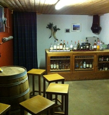 Stall und Whisky-Bar sind wieder offen